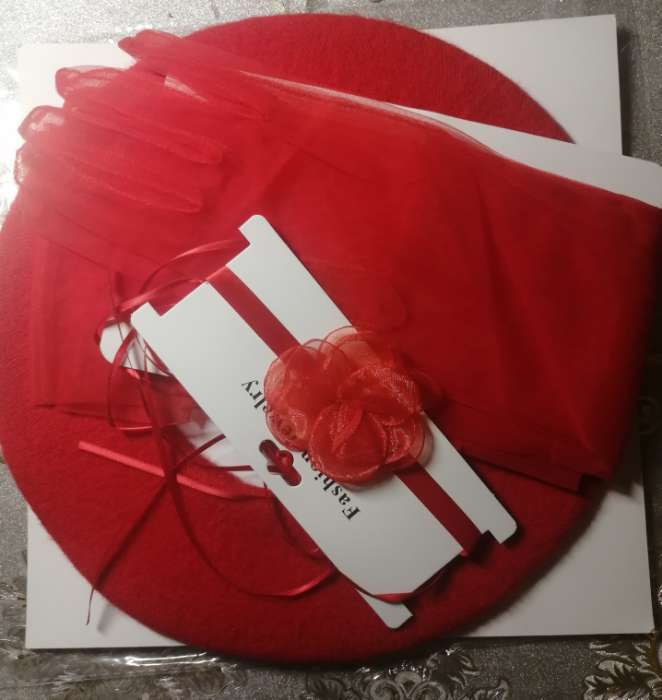 Фотография покупателя товара Карнавальный набор «Валентинка»: берет, перчатки, чокер, чулки - Фото 1