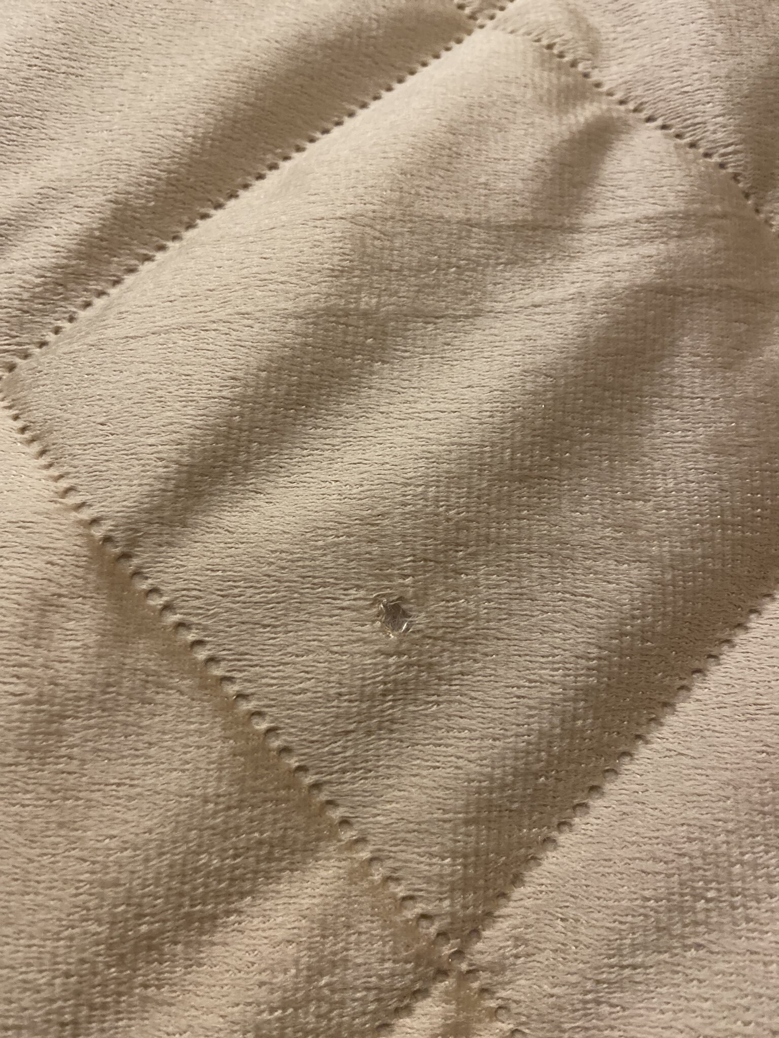 Фотография покупателя товара Покрывало «Этель» 260×240±5 см, велюр, бежевое - Фото 3