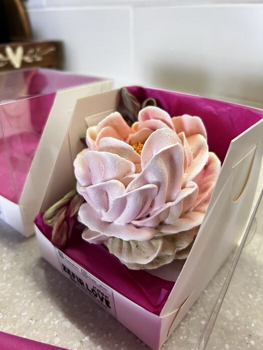 Фотография покупателя товара Коробка для 1 капкейка с прозрачной крышкой, 10.5×10.5×10 см, кондитерская упаковка - Фото 3