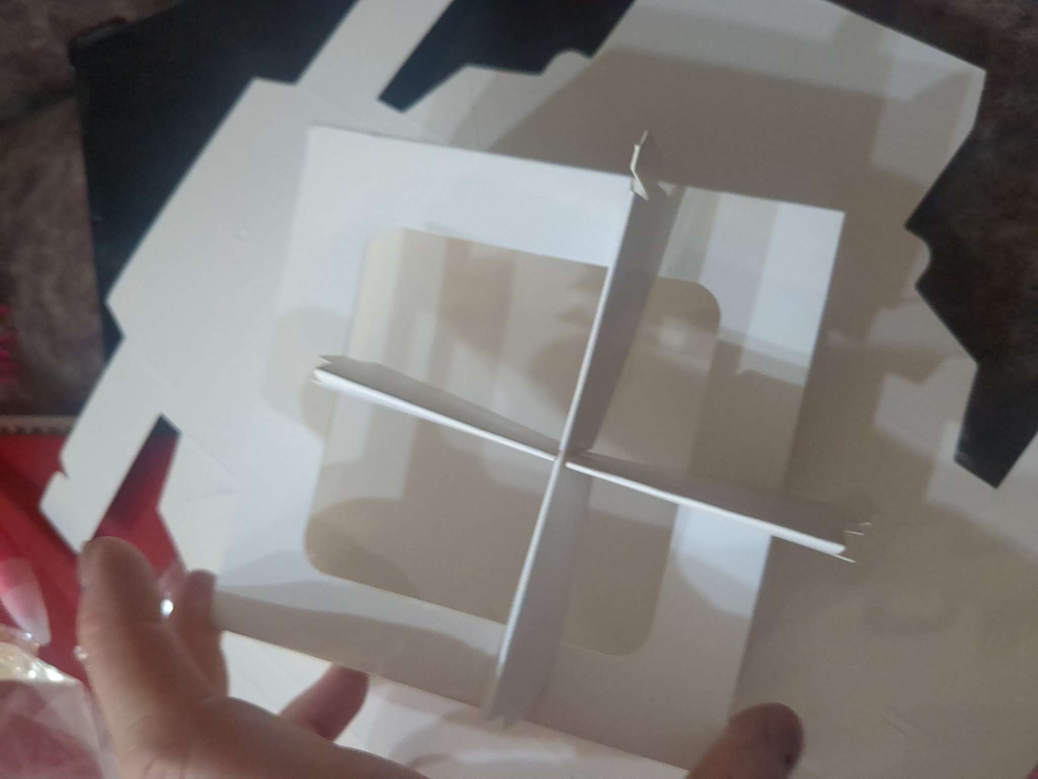 Фотография покупателя товара Коробка для 12 конфет, 11.5×8.7×2.5 см, Тонкие разделители, белый - Фото 60