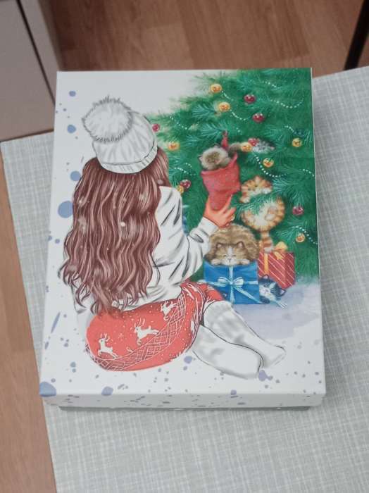 Фотография покупателя товара Коробка подарочная новогодняя складная «Счастья», 16.5×12.5×5 см - Фото 2