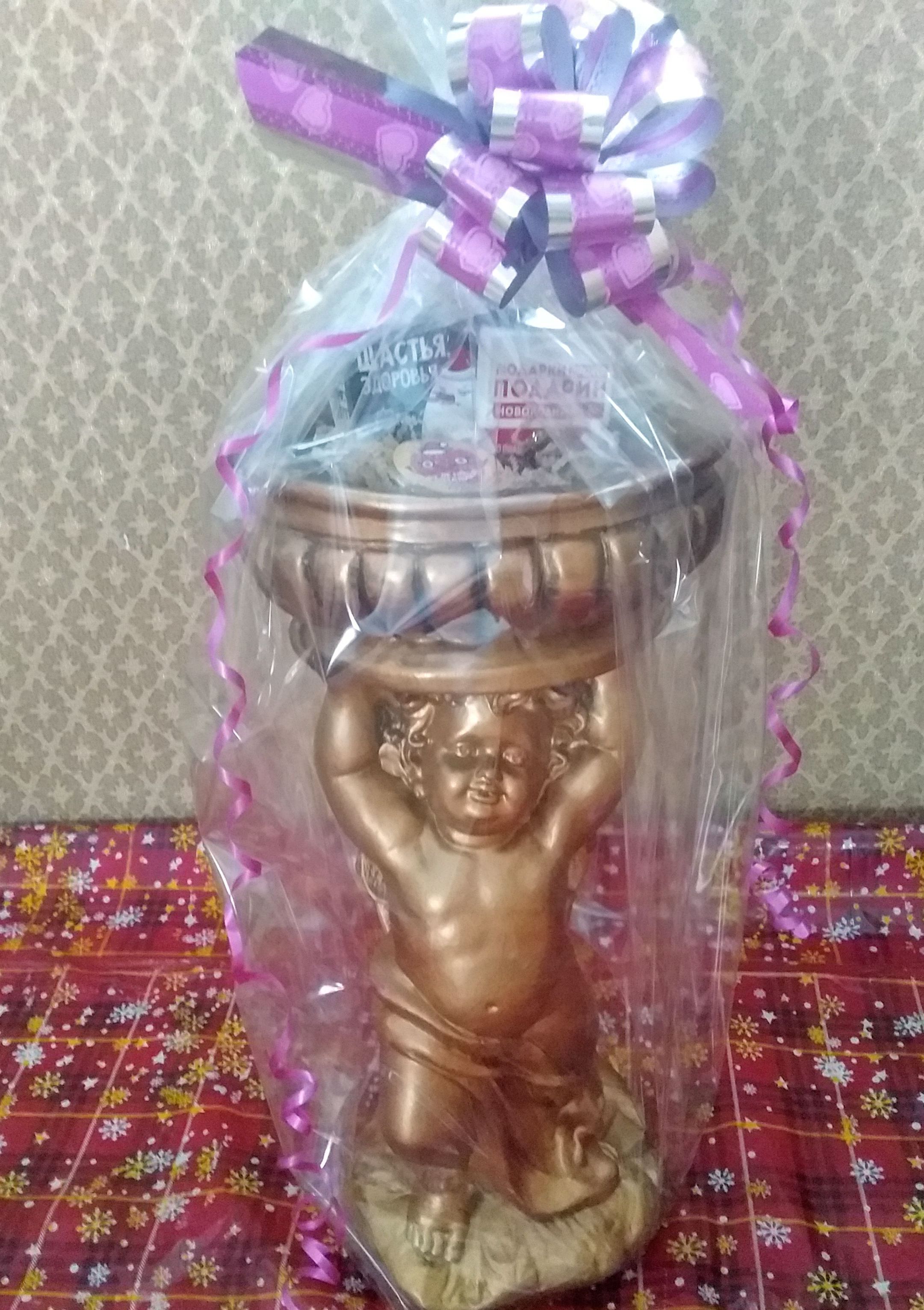 Фотография покупателя товара Фигурное кашпо "Ангел с чашей на голове" бронза 0,6 л / 19х40х19см - Фото 3