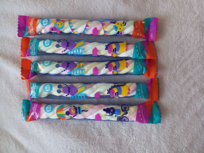 Фотография покупателя товара Маршмеллоу «Зефирная косичка», Confectum, с ароматом клубники, 12 г - Фото 1