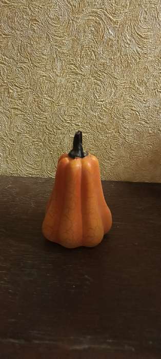 Фотография покупателя товара Светодиодная фигура «Тыква» 6×9×6 см, пластик, батарейки AG13×3 (в комплекте), свечение тёплое белое - Фото 2