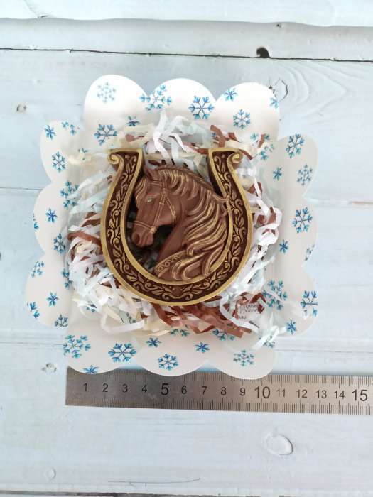 Фотография покупателя товара Коробка для кондитерских изделий с пластиковой крышкой «С Новым годом!», ёлка, 10.5×10.5×3 см - Фото 1