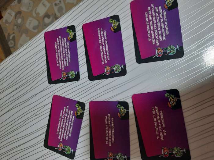 Фотография покупателя товара Настольная алкогольная игра «Пьян, как обезьян», 50 карт, 18+