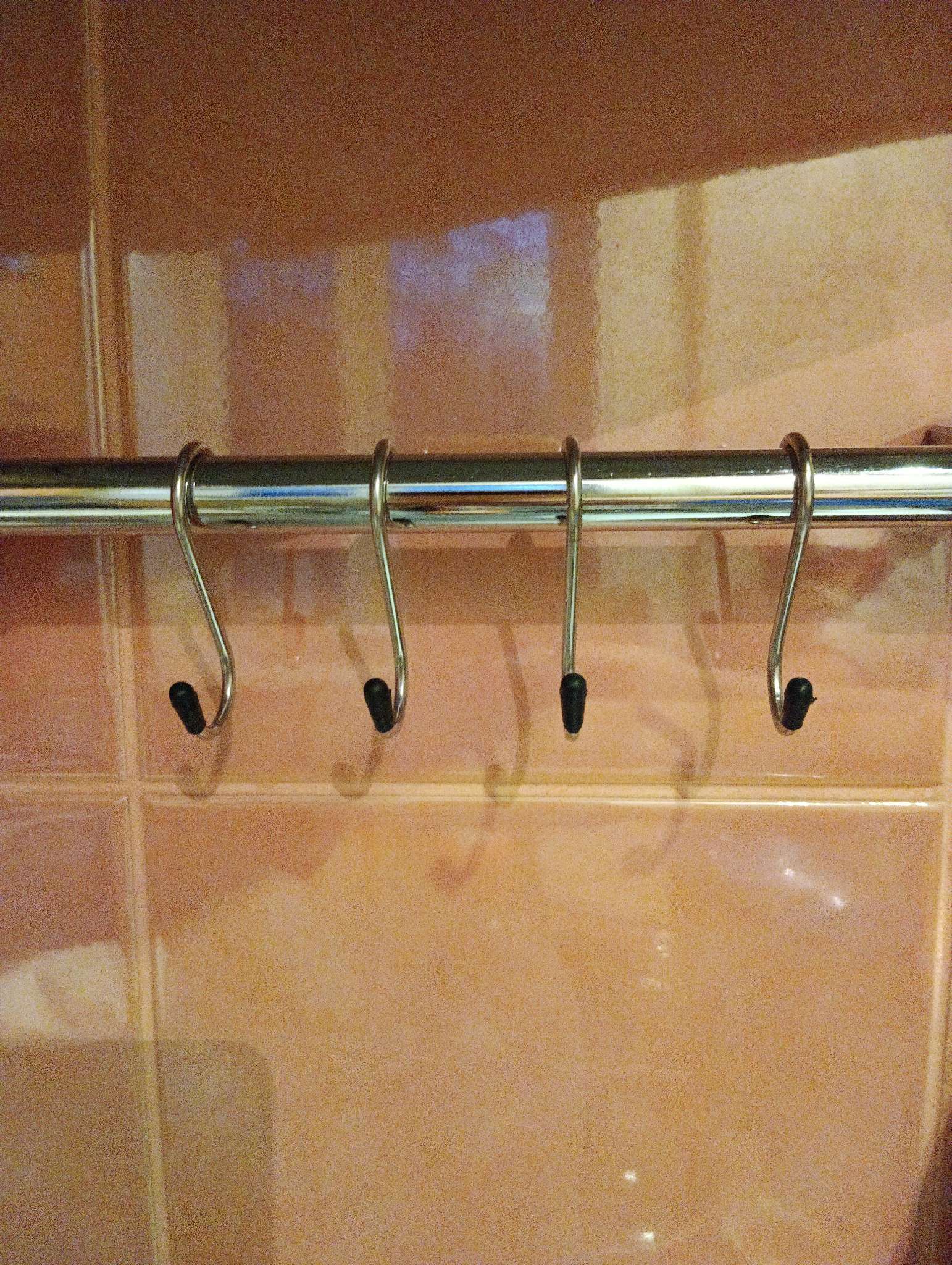 Фотография покупателя товара Набор крючков для рейлинга Доляна, d=1.5 см, 6 см, 6 шт., хром - Фото 1