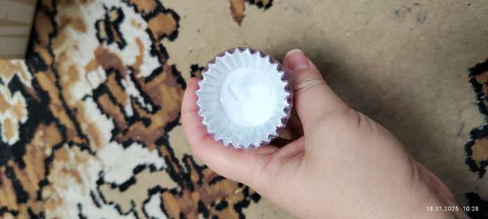 Фотография покупателя товара Форма для выпечки кексов бумажная UPAK LAND, 3.5×2 см, одноразовая, голубая - Фото 2