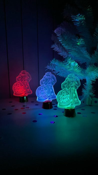 Фотография покупателя товара Подставка световая "Дед Мороз, С Новым годом", 14.5х9 см, 1 LED, RGB микс - Фото 2